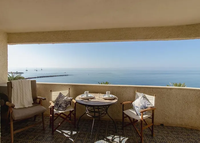 Appartement Larycorte, Beautiful 3bdr Beachfront Marbellac