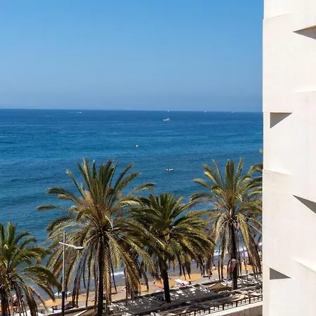 Larycorte, Beautiful 3bdr Beachfront Apartment